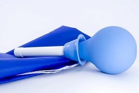 почистваща клизма за премахване на паразити от тялото